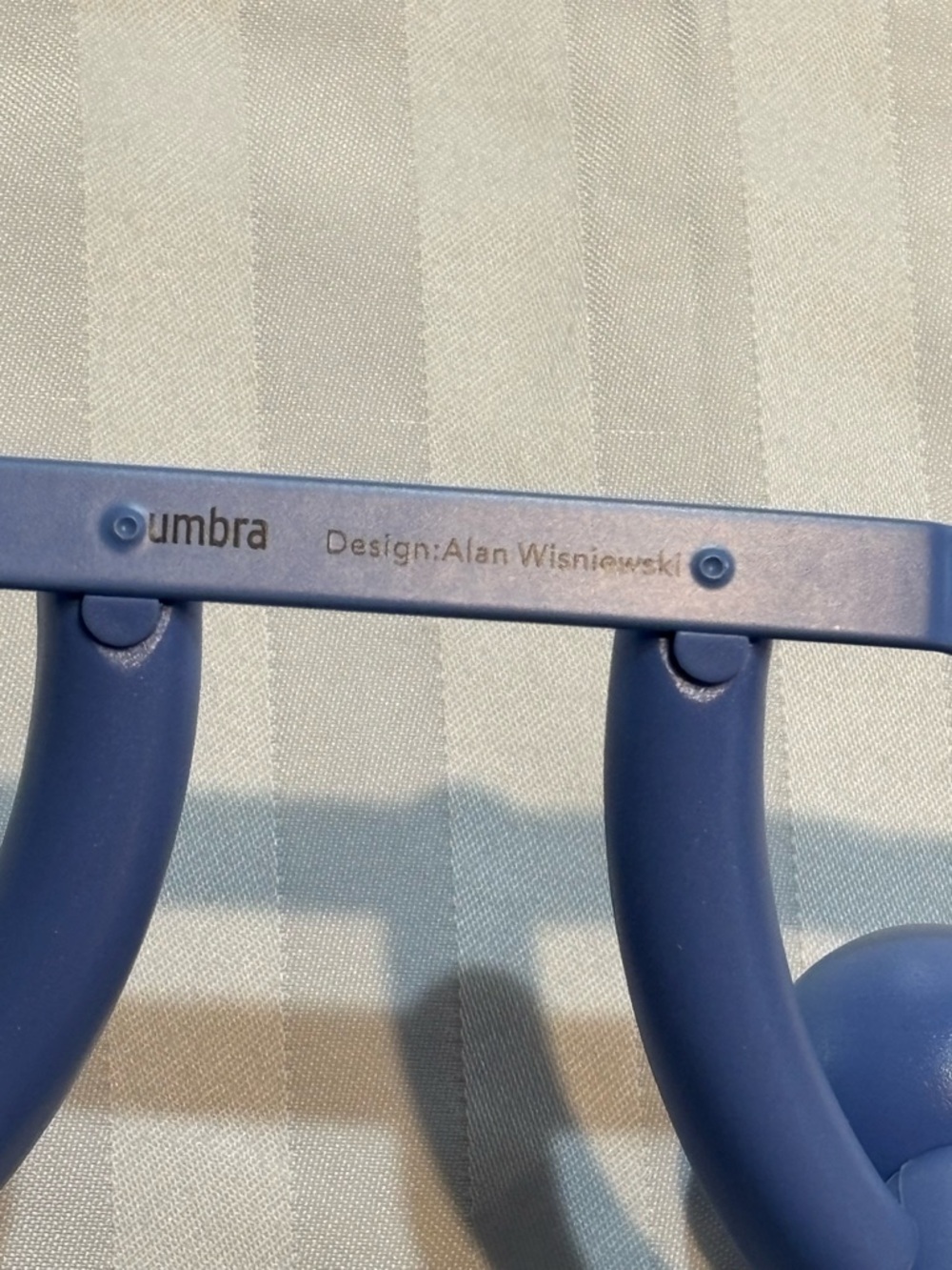 Umbra Alan Wisniewski Blue People Climbing Door Hanger (Good Condition) - Picture 4 of 9